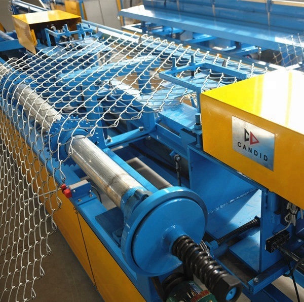 Machine de tissage automatique de clôture à maillons de chaîne à fil unique